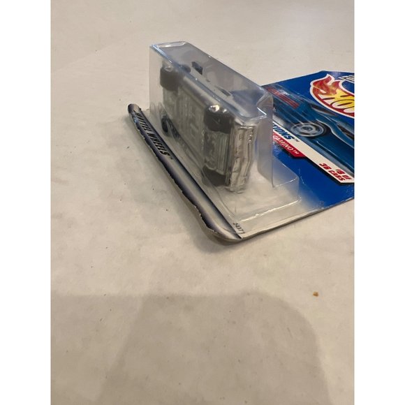 Hot Wheels 2000 First Editions 8 of 36 Collectable Car 68 El Camaro Toy Box Dama - Picture 10 of 10